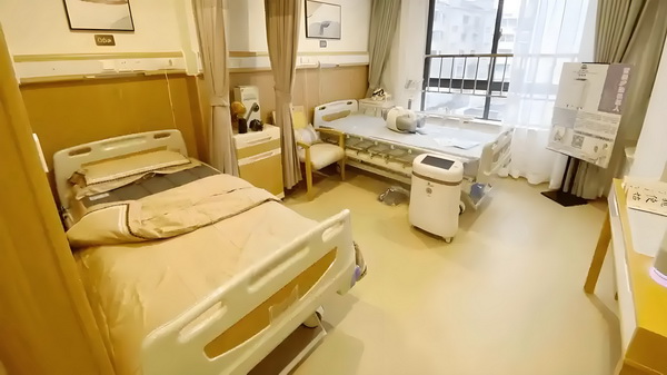 这男人欠揍